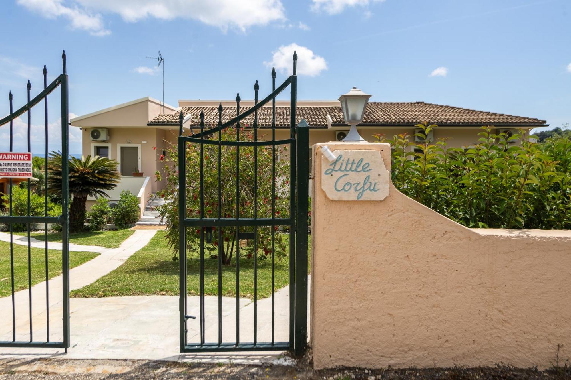 Little Corfu Aparthotel Dassia  Exterior photo